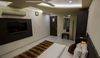 Ахмедабад: OYO Rooms High Court SG Highway