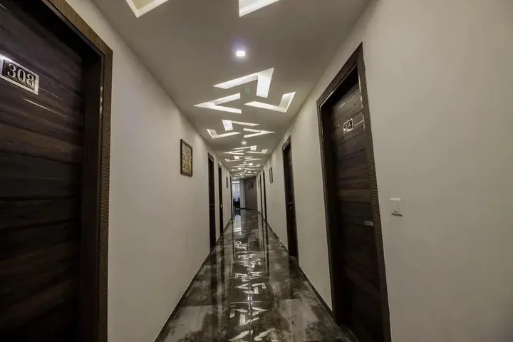 Ахмедабад: OYO Rooms High Court SG Highway