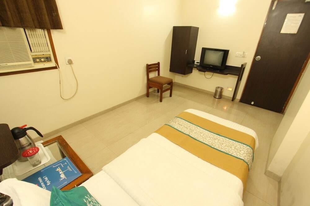 Сурат: Hotel Alfa