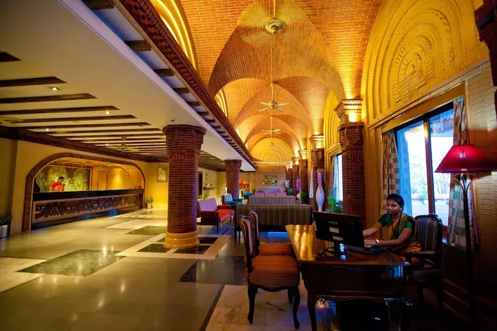 Батасингарам: Hotel Tara