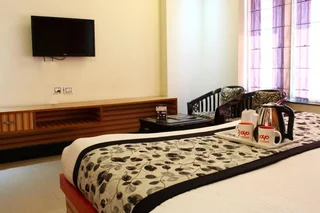 Дехрадун: OYO Premium Pacific Mall Rajpur Road