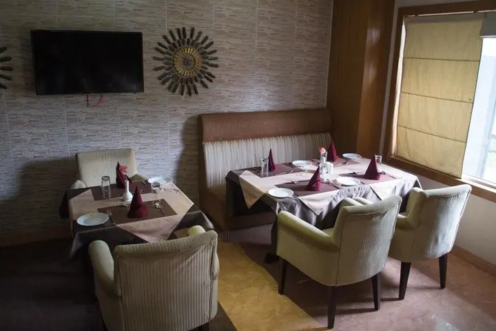 Бхубанешвар: OYO 1651 Hotel Seetal