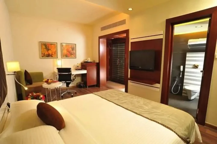 Карур: The Residency Karur