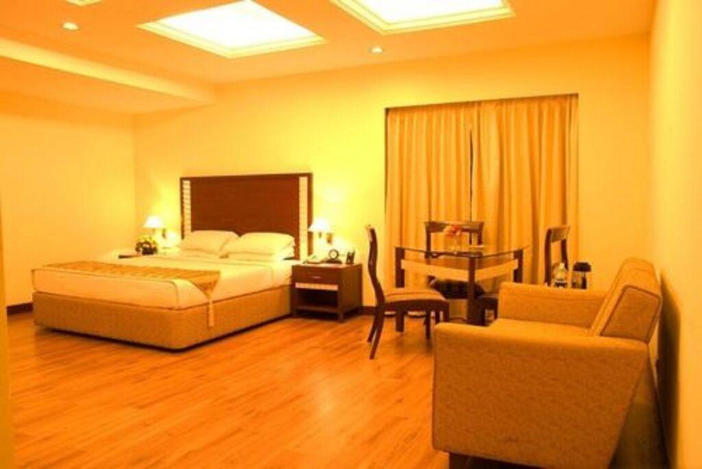 Карур: The Residency Karur