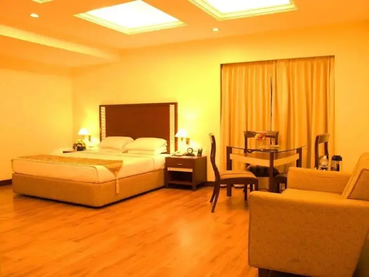 Карур: The Residency Karur