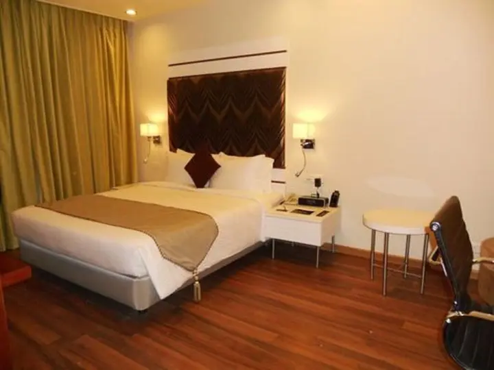 Карур: The Residency Karur
