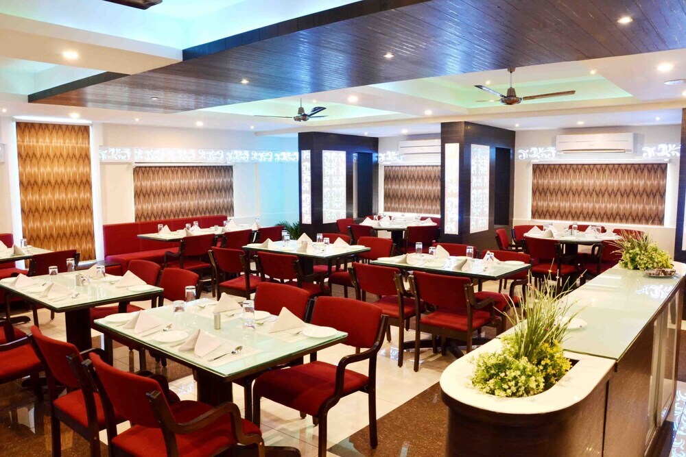 Индаур: OYO 1498 Hotel Kalinga