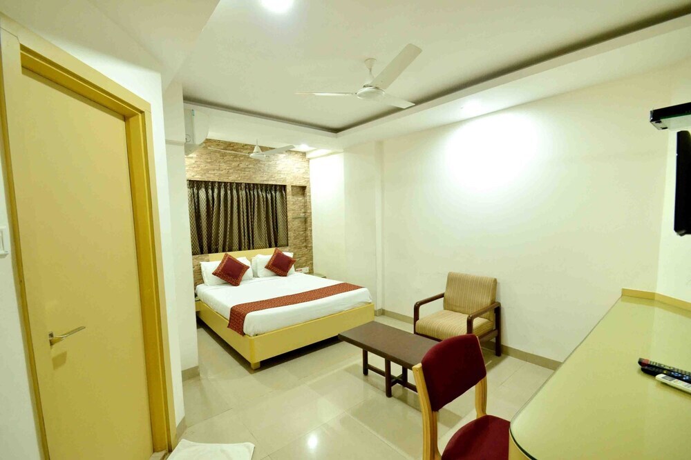 Индаур: OYO 1498 Hotel Kalinga