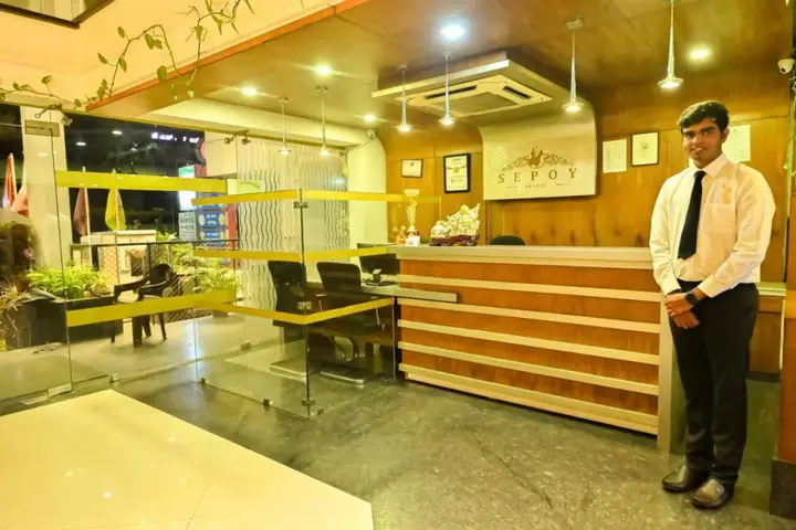 Майсур: OYO 1711 Hotel Sepoy Grande
