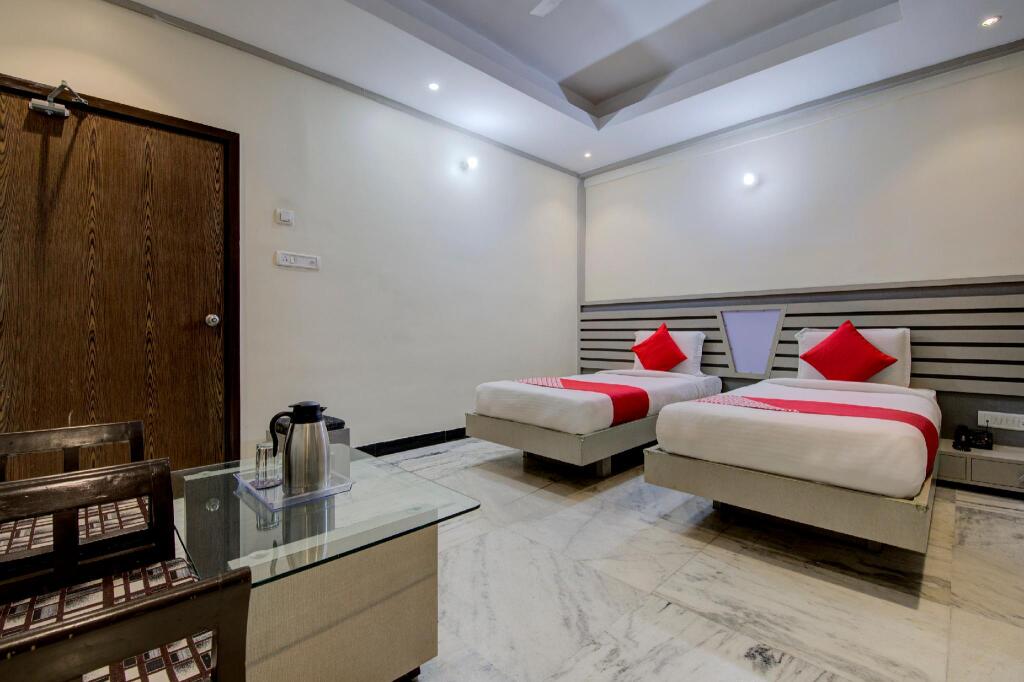 Ранчи: OYO 1545 Hotel Shivani International