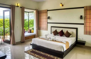 Наинитал: OYO Premium Corbett Jhirna