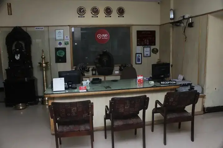 Майсур: OYO 1916 Hotel Suhashini Palace