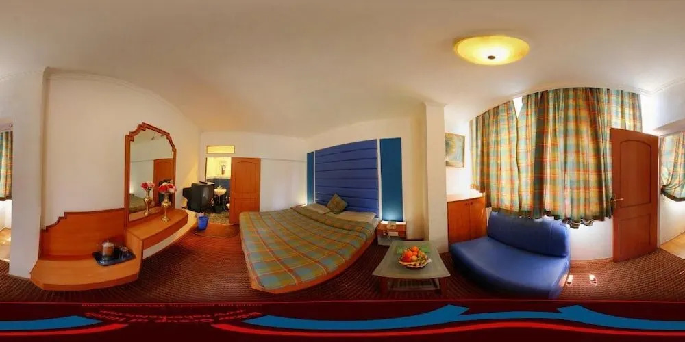 Ути: Nahar Nilgiris Hotel