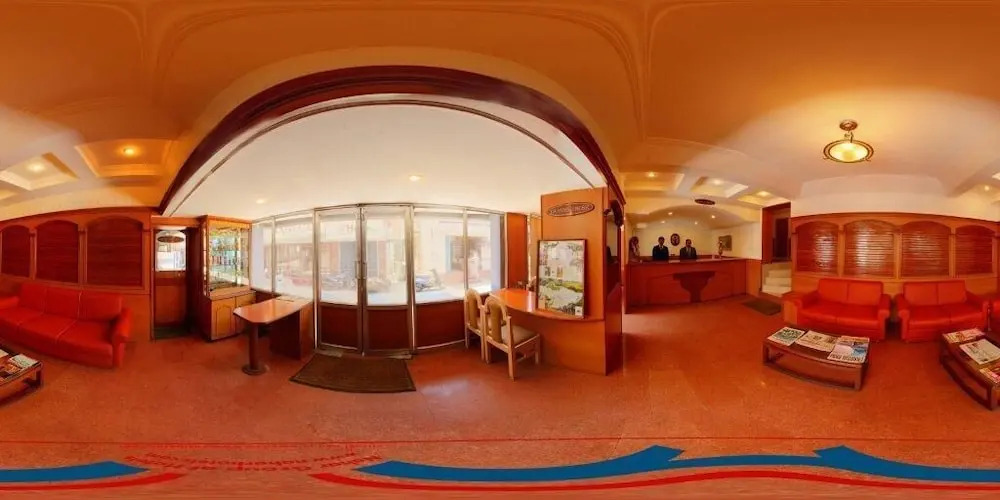 Ути: Nahar Nilgiris Hotel