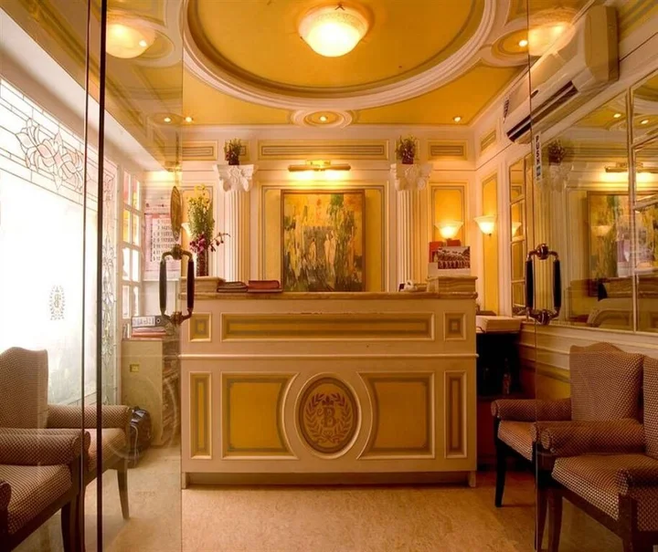 Мумбаи: Hotel Benzy Palace