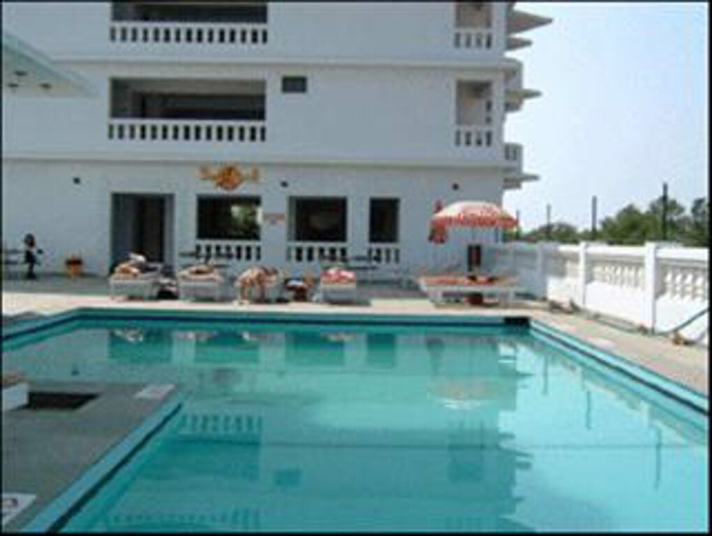 Кавелоссим: Mobor Beach Resort