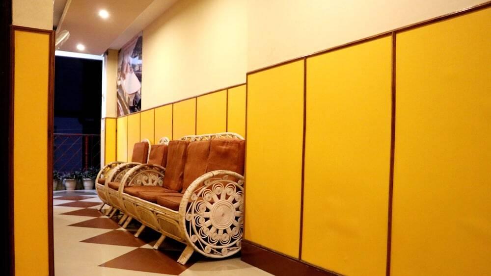 carousel image 0