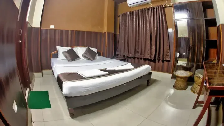 Гувахати: Om Shree Residency
