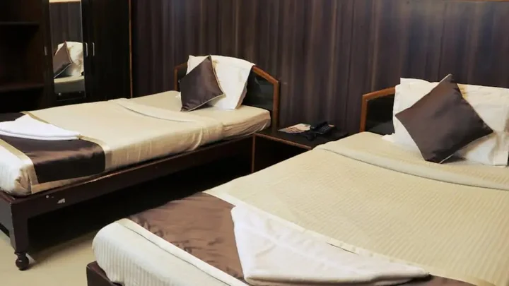 Гувахати: Om Shree Residency
