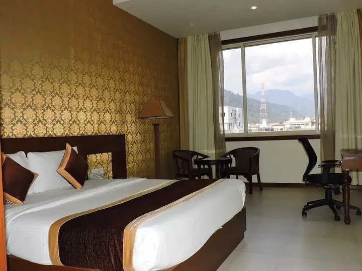Наинитал: Devashish Hotel