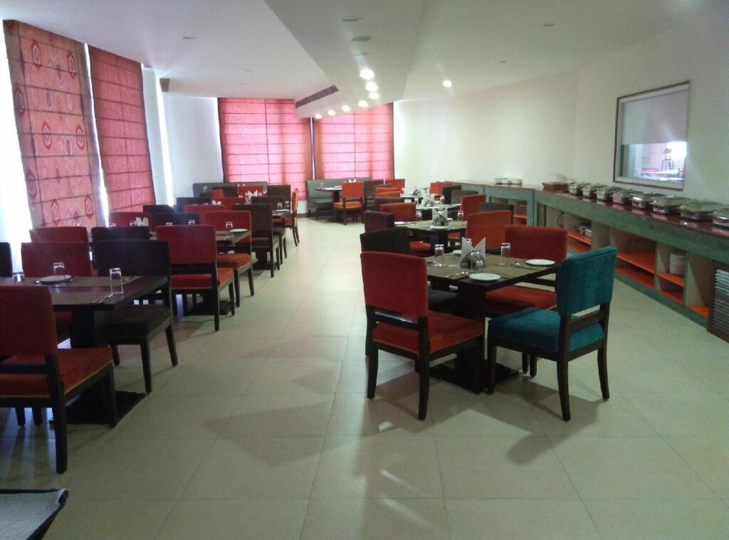 Шахджаханпур: Treehouse Sunrise Resort Neemrana