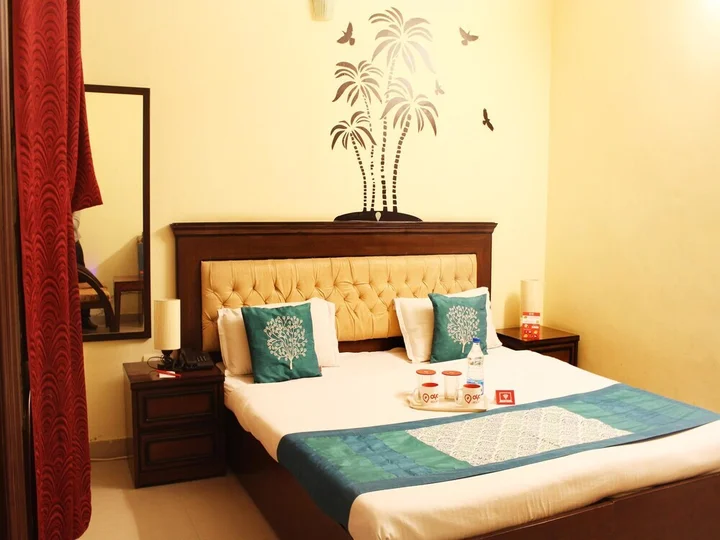 Нойда: OYO 311 City Stay Hotel