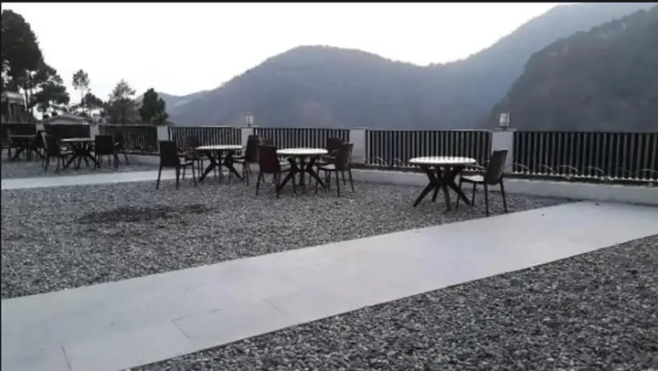 Наинитал: Sterling Nainital