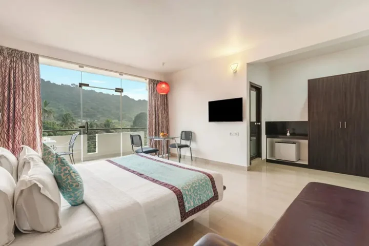 Ваниямбади: Sterling Yelagiri