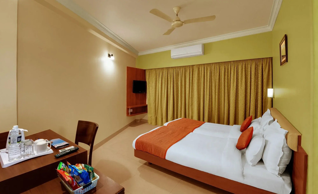 Ширди: Daiwik Hotels