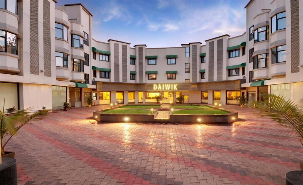 Ширди: Daiwik Hotels