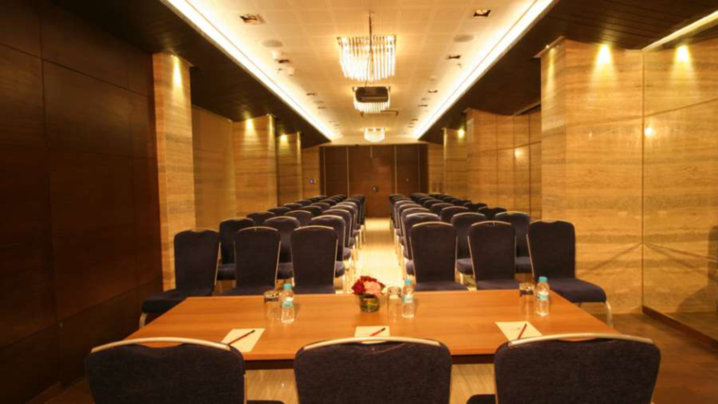 Мумбаи: Hotel Suncity Premiere