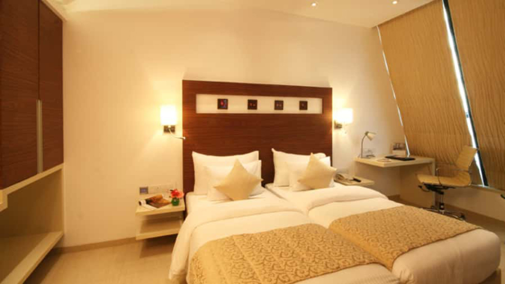Мумбаи: Hotel Suncity Premiere