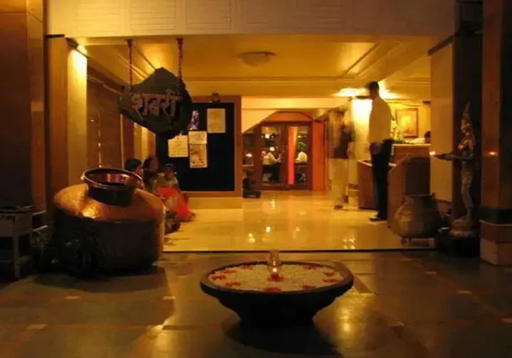 Пуна: Hotel Parichay