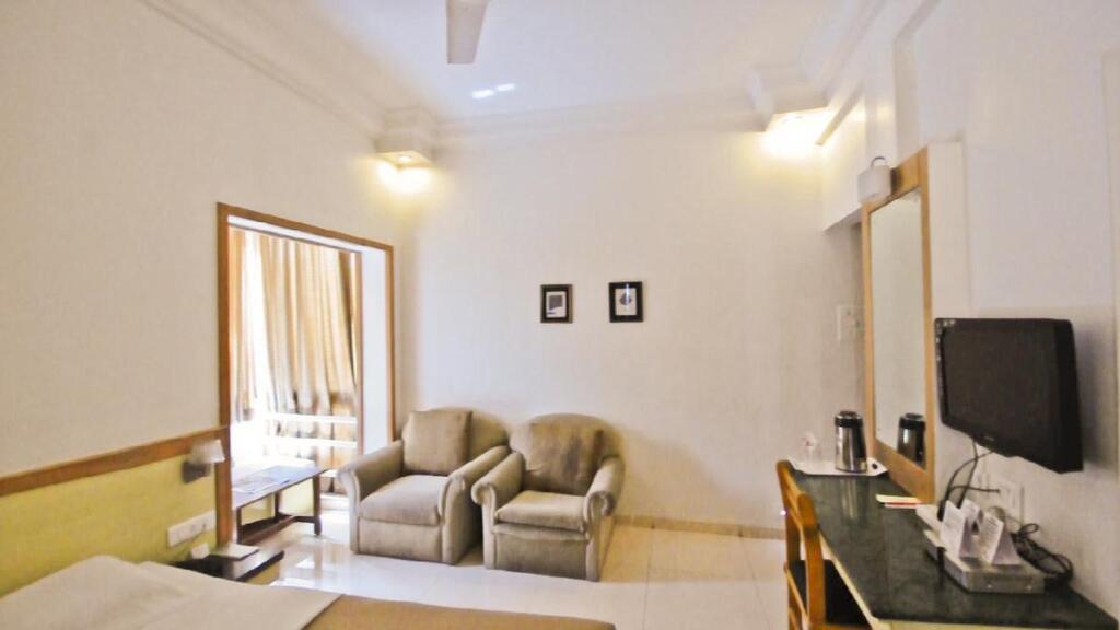 Пуна: Hotel Parichay
