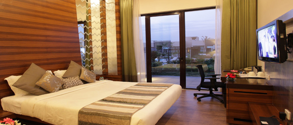 Нью-Дели: Oodles Hotel Chhattarpur South Delhi