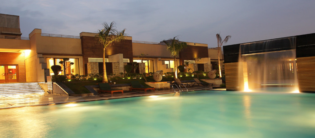 Нью-Дели: Oodles Hotel Chhattarpur South Delhi