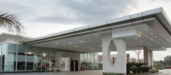 Нью-Дели: Oodles Hotel Chhattarpur South Delhi