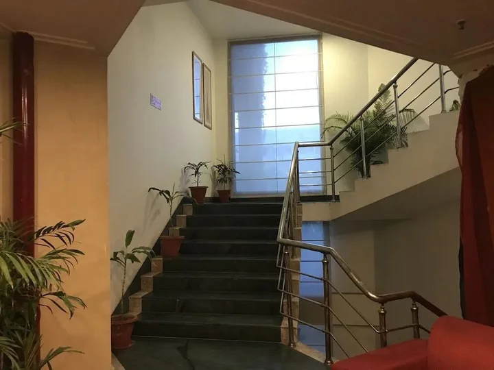 Нью-Дели: Claremont KNY Hotel