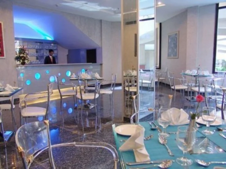 Нью-Дели: Claremont KNY Hotel