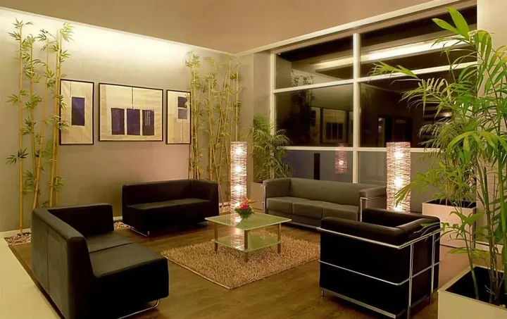 Хинджевади: St Laurn Suites