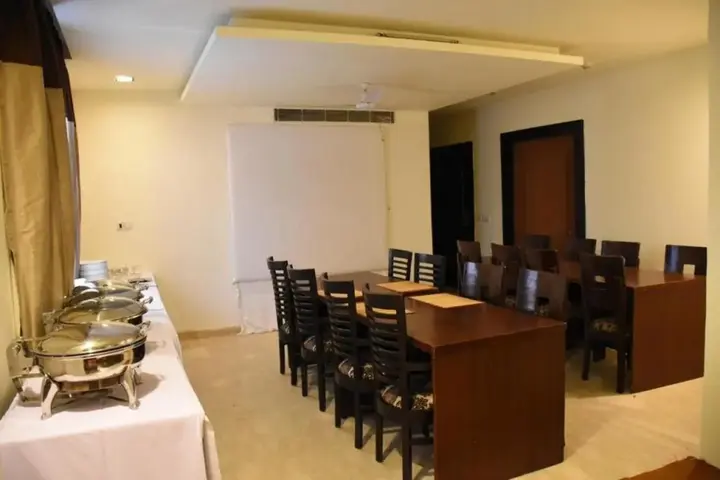 Нью-Дели: Parkland Kailash Colony