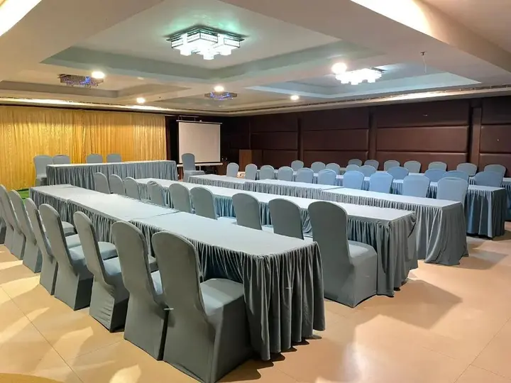 Какинада: Hotel Paradigm Sarovar Portico Kakinada