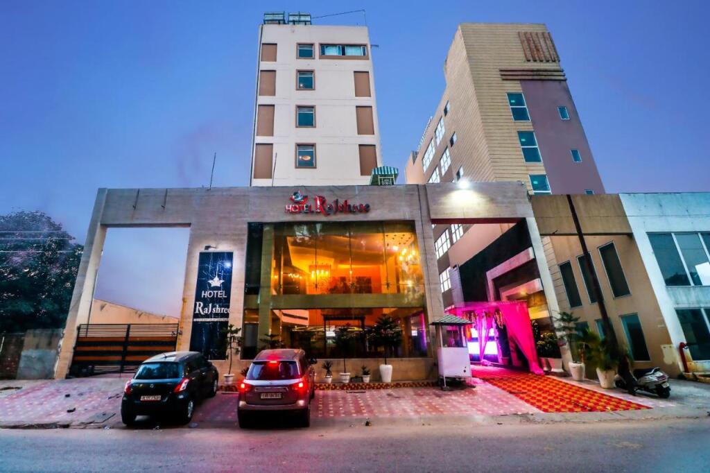 Чандигарх: Hotel Rajshree