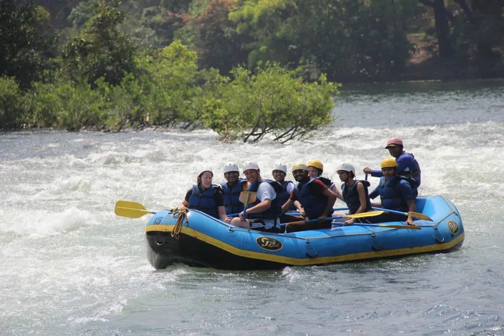 Лонда: Bison River Resort