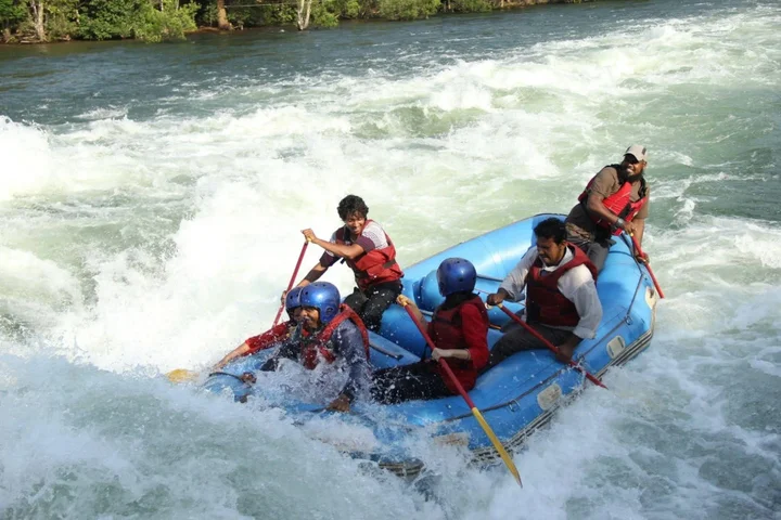 Лонда: Bison River Resort