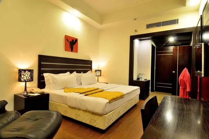 Джвалапур: Lakshya's Hotel
