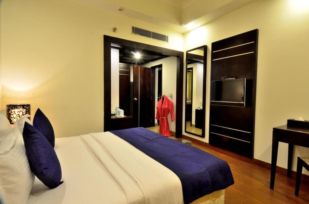 Джвалапур: Lakshya's Hotel