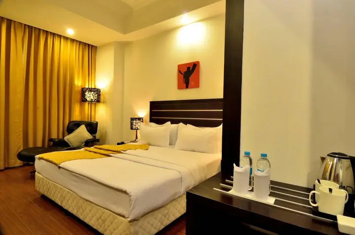 Джвалапур: Lakshya's Hotel