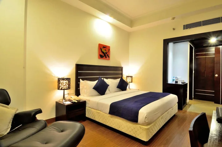 Джвалапур: Lakshya's Hotel