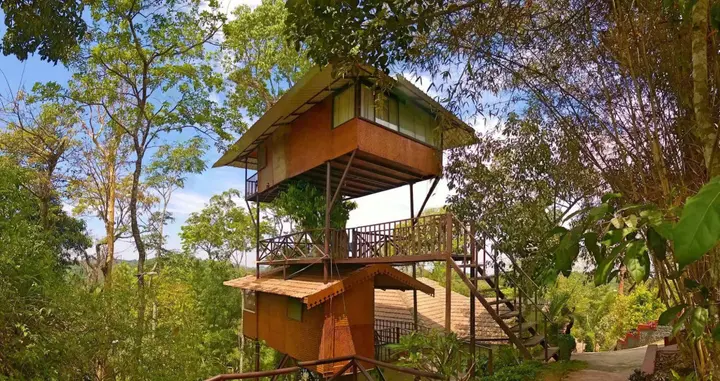 Кушалнагар: Porcupine Castle